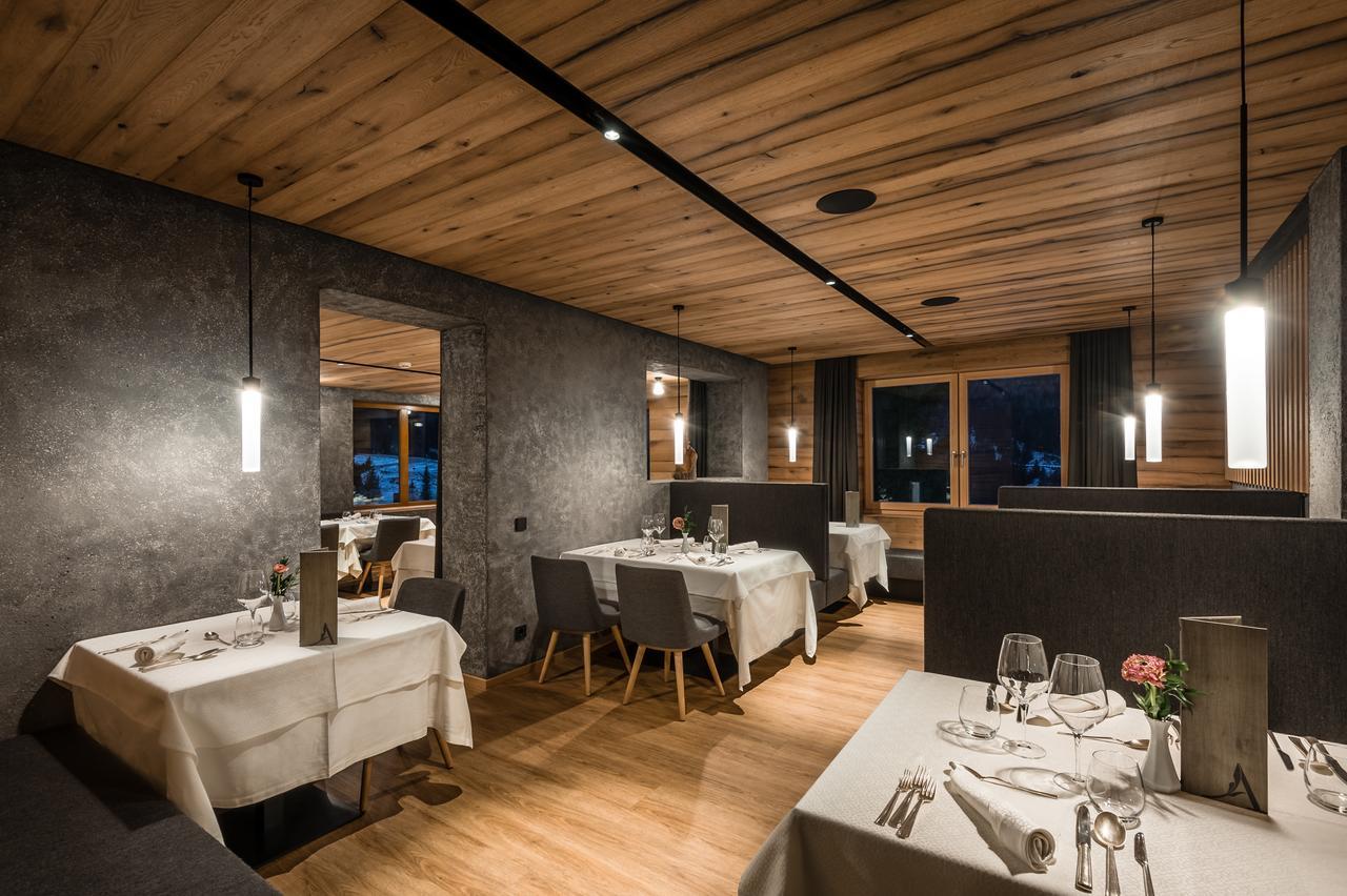 Hotel Arlara Corvara In Badia Ngoại thất bức ảnh