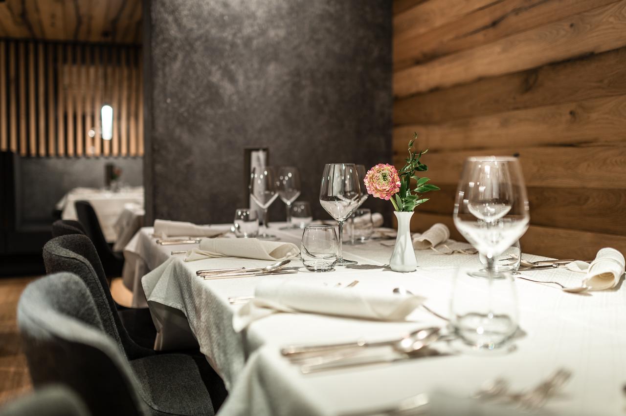 Hotel Arlara Corvara In Badia Ngoại thất bức ảnh